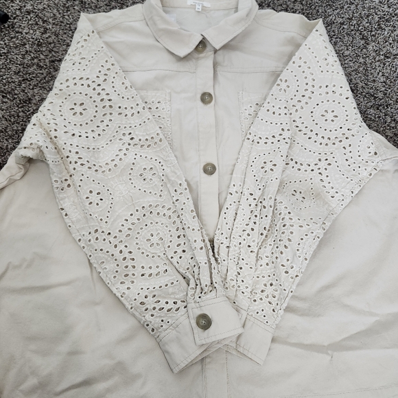 Maurices eyelet twill shacket size 2X - Picture 7 of 9